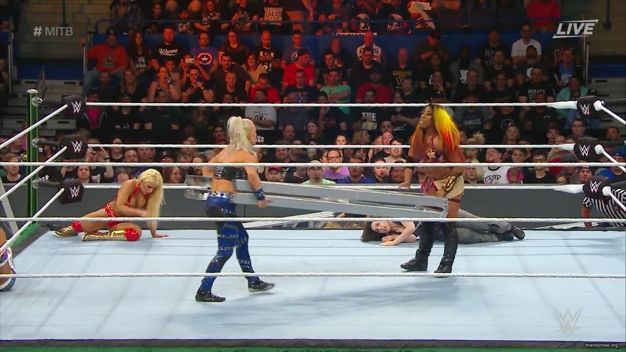 WWE_Money_In_The_Bank_2019_PPV_720p_WEB_h264-HEEL_mp40077.jpg