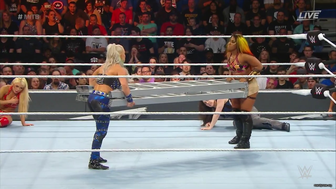 WWE_Money_In_The_Bank_2019_PPV_720p_WEB_h264-HEEL_mp40081.jpg