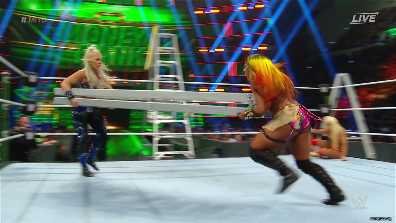 WWE_Money_In_The_Bank_2019_PPV_720p_WEB_h264-HEEL_mp40083.jpg