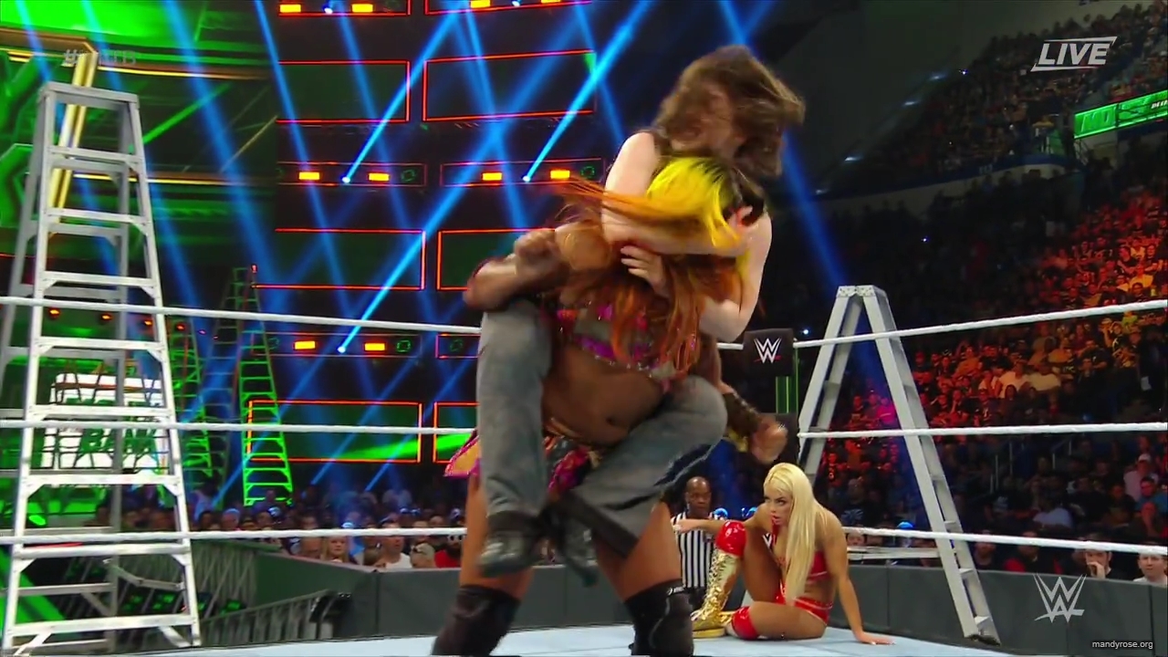 WWE_Money_In_The_Bank_2019_PPV_720p_WEB_h264-HEEL_mp40091.jpg