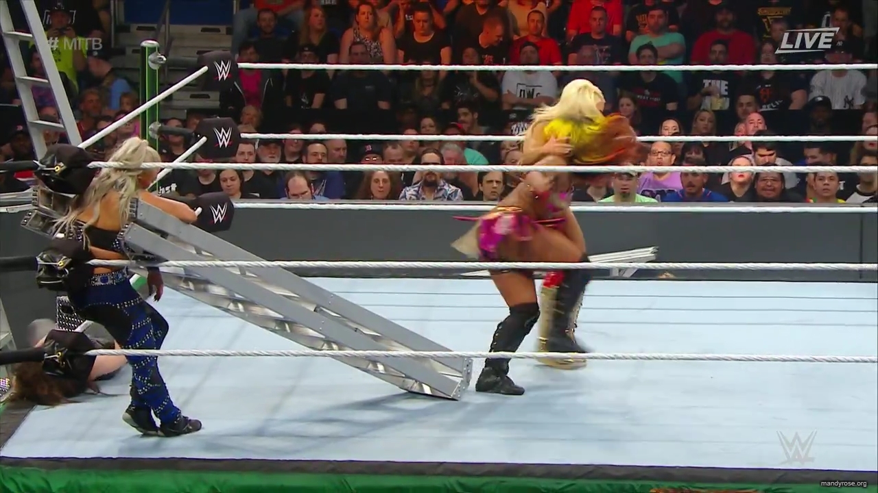 WWE_Money_In_The_Bank_2019_PPV_720p_WEB_h264-HEEL_mp40102.jpg