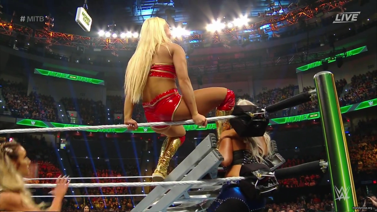 WWE_Money_In_The_Bank_2019_PPV_720p_WEB_h264-HEEL_mp40109.jpg