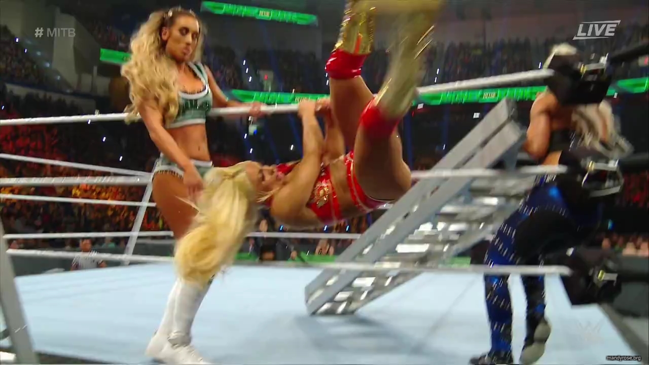 WWE_Money_In_The_Bank_2019_PPV_720p_WEB_h264-HEEL_mp40111.jpg