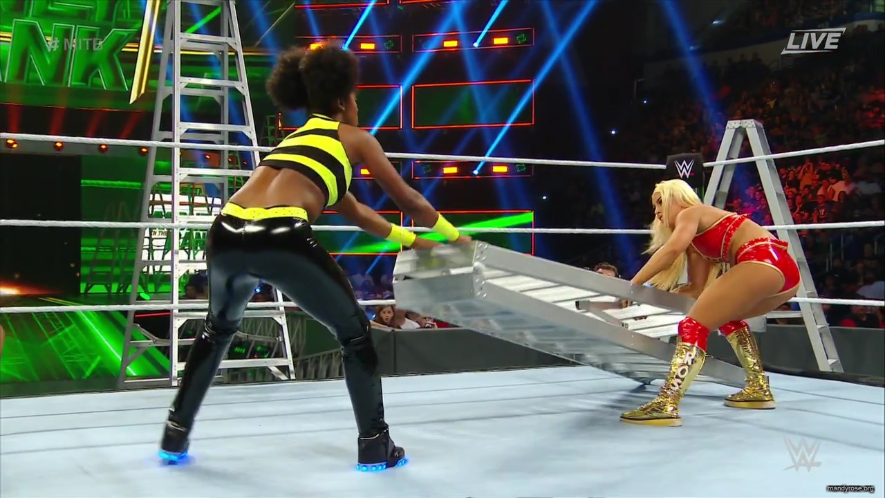 WWE_Money_In_The_Bank_2019_PPV_720p_WEB_h264-HEEL_mp40170.jpg