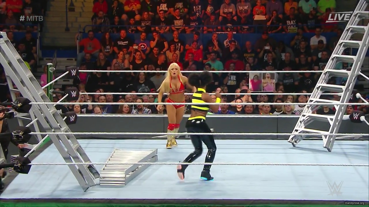 WWE_Money_In_The_Bank_2019_PPV_720p_WEB_h264-HEEL_mp40172.jpg