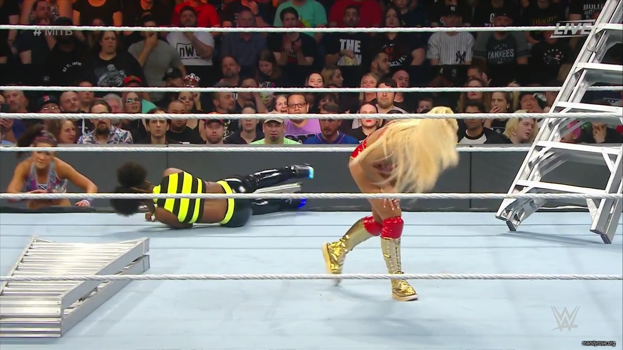 WWE_Money_In_The_Bank_2019_PPV_720p_WEB_h264-HEEL_mp40178.jpg