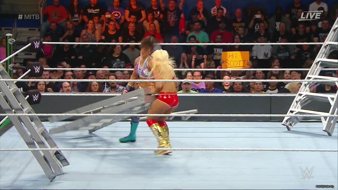 WWE_Money_In_The_Bank_2019_PPV_720p_WEB_h264-HEEL_mp40183.jpg