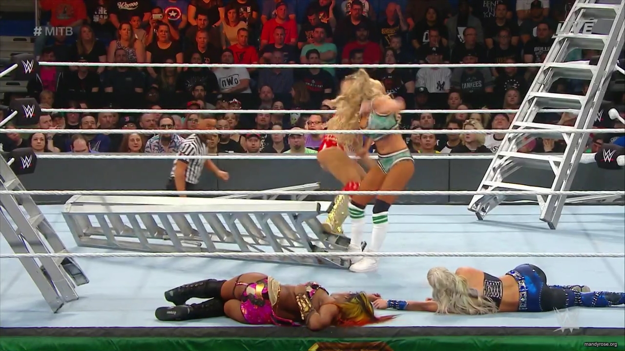 WWE_Money_In_The_Bank_2019_PPV_720p_WEB_h264-HEEL_mp40219.jpg