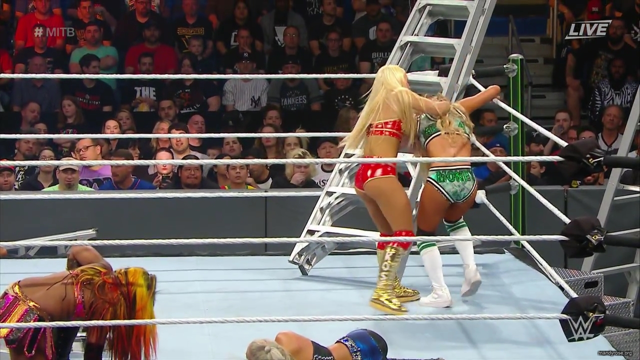 WWE_Money_In_The_Bank_2019_PPV_720p_WEB_h264-HEEL_mp40231.jpg