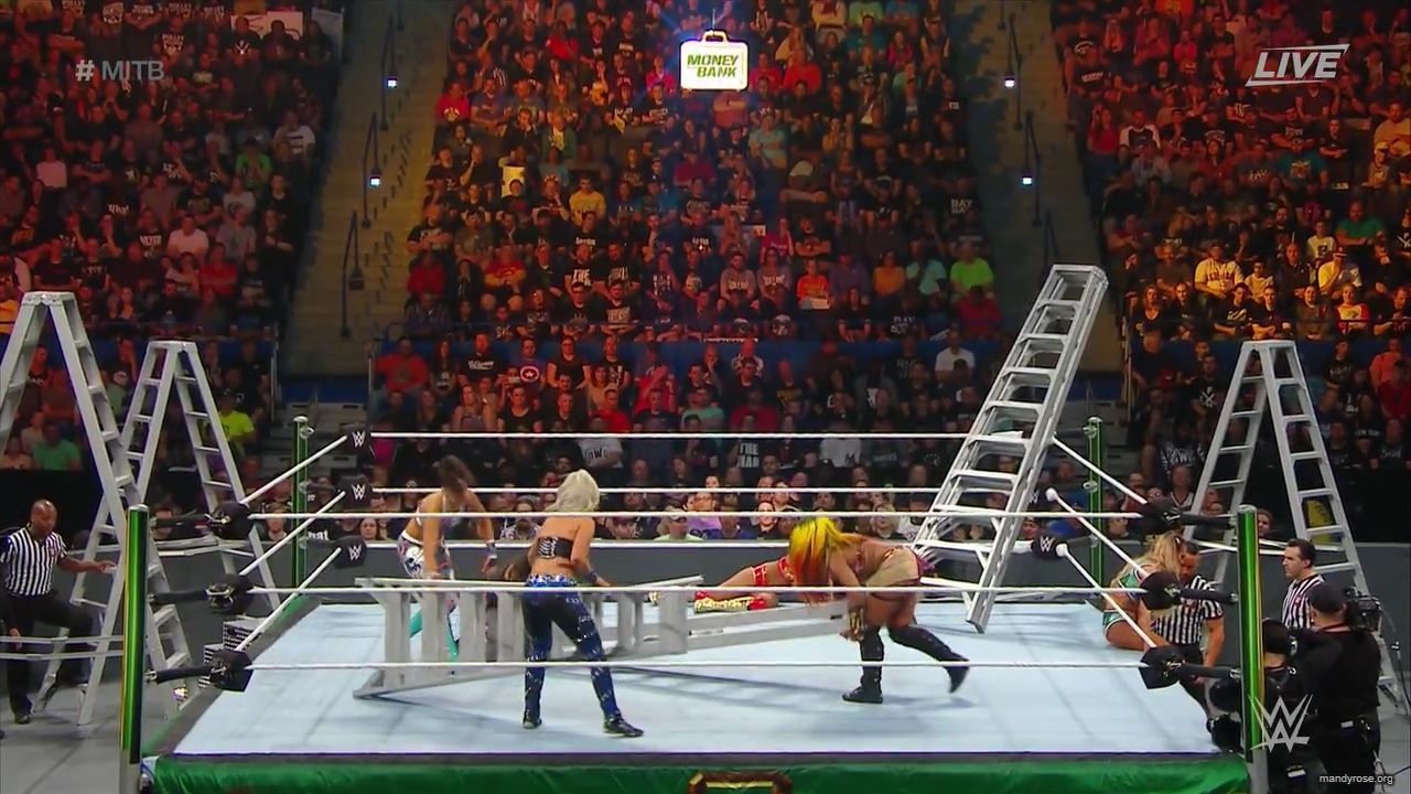 WWE_Money_In_The_Bank_2019_PPV_720p_WEB_h264-HEEL_mp40244.jpg
