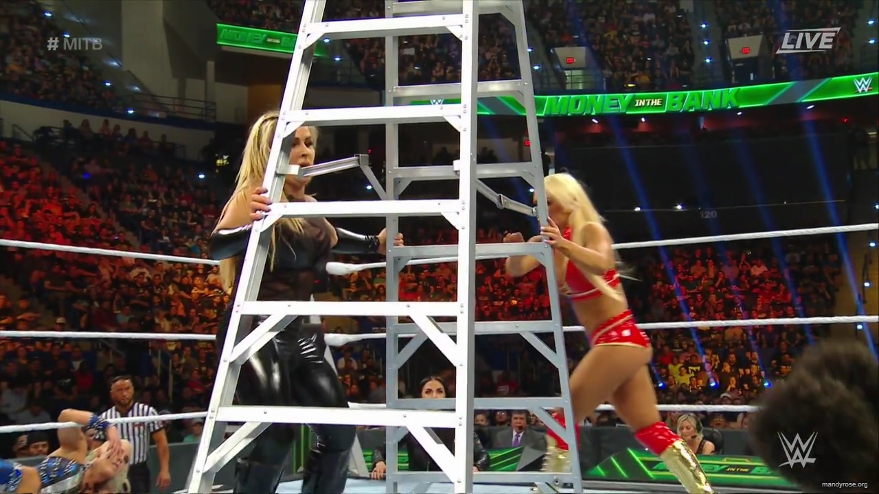 WWE_Money_In_The_Bank_2019_PPV_720p_WEB_h264-HEEL_mp40259.jpg