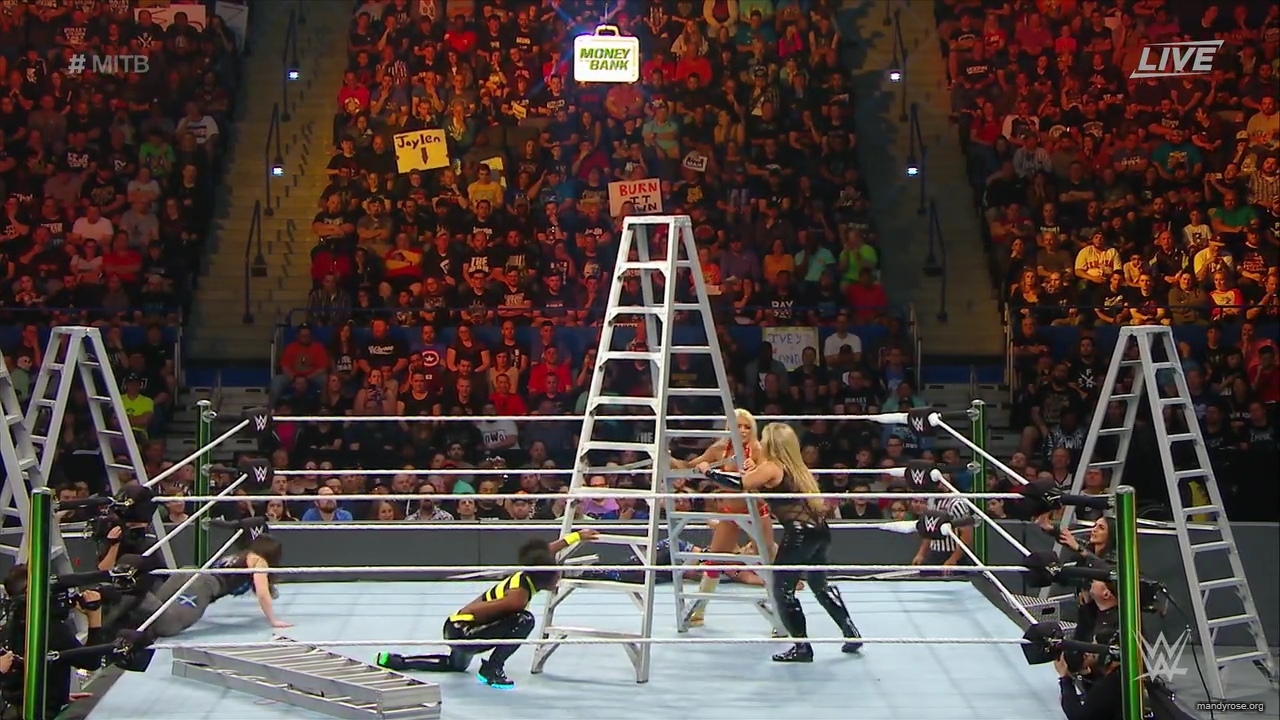 WWE_Money_In_The_Bank_2019_PPV_720p_WEB_h264-HEEL_mp40264.jpg