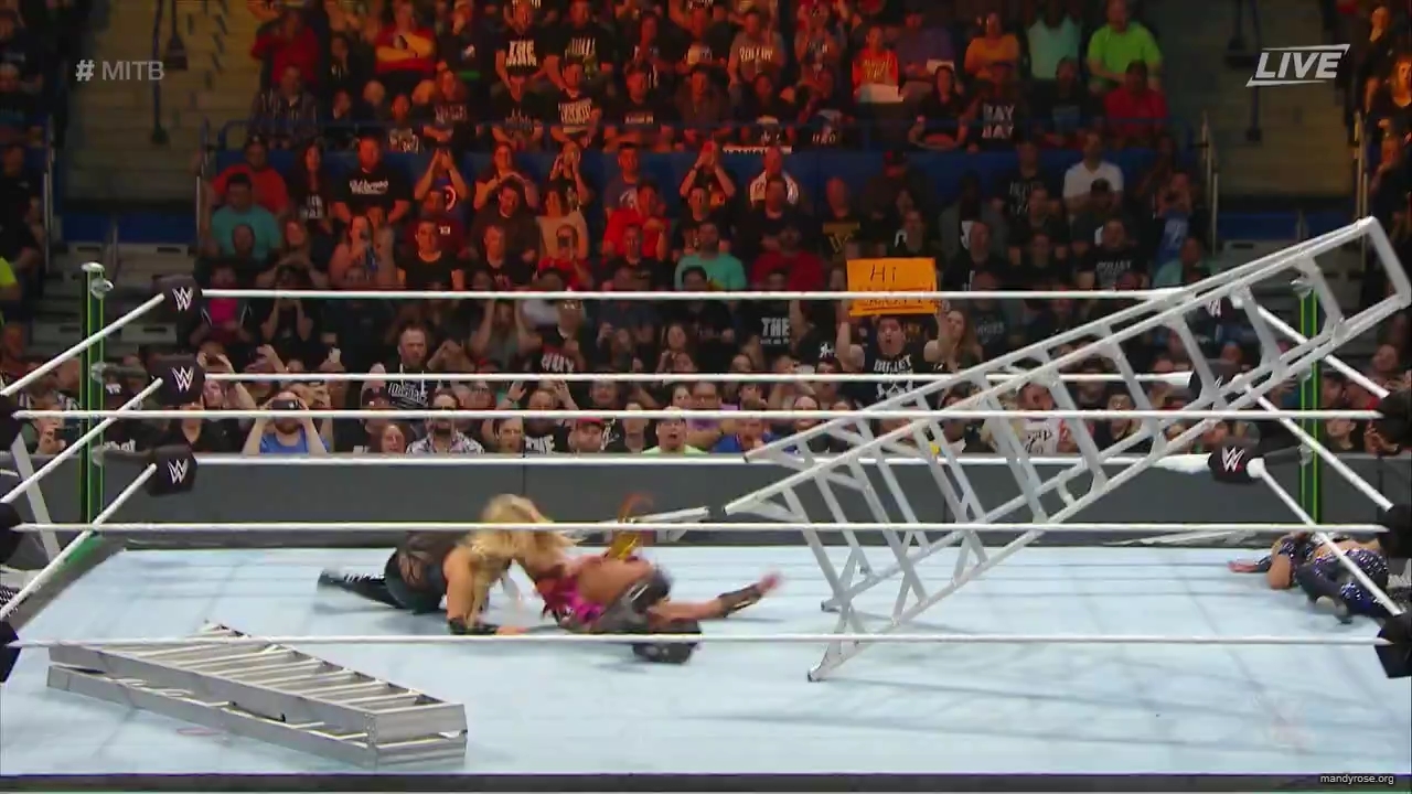 WWE_Money_In_The_Bank_2019_PPV_720p_WEB_h264-HEEL_mp40279.jpg