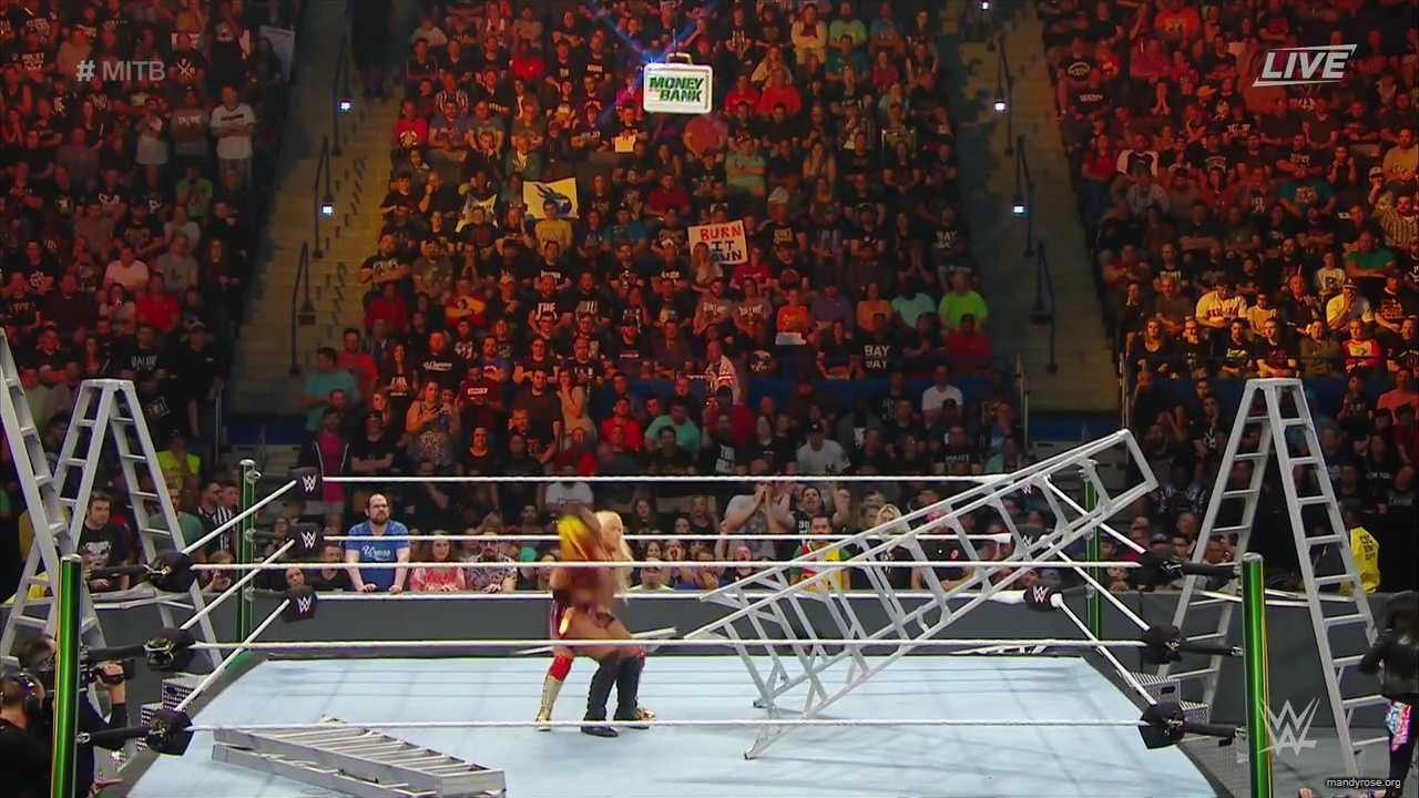 WWE_Money_In_The_Bank_2019_PPV_720p_WEB_h264-HEEL_mp40316.jpg