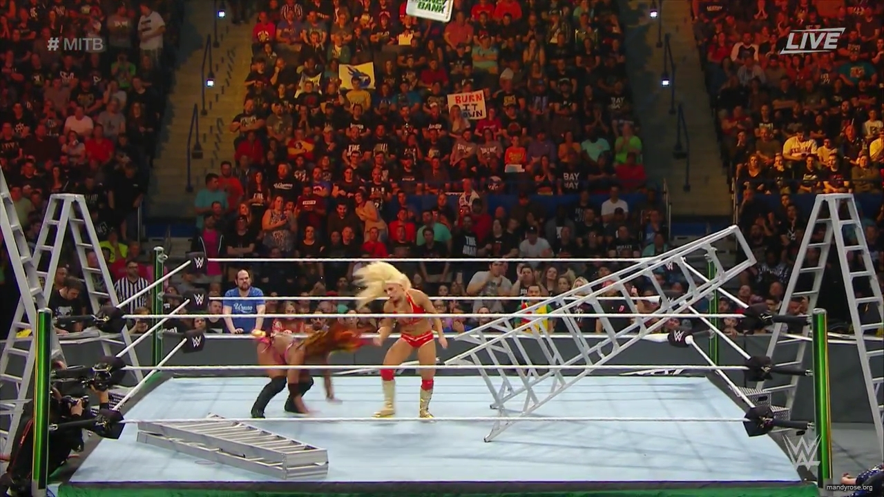 WWE_Money_In_The_Bank_2019_PPV_720p_WEB_h264-HEEL_mp40317.jpg