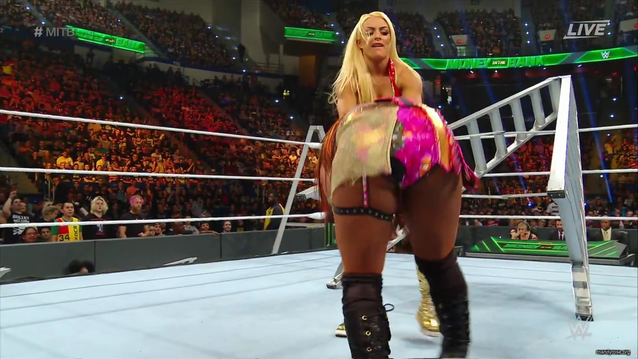 WWE_Money_In_The_Bank_2019_PPV_720p_WEB_h264-HEEL_mp40319.jpg
