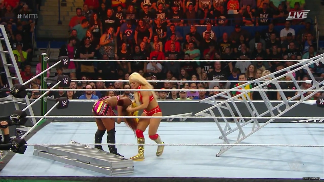 WWE_Money_In_The_Bank_2019_PPV_720p_WEB_h264-HEEL_mp40320.jpg