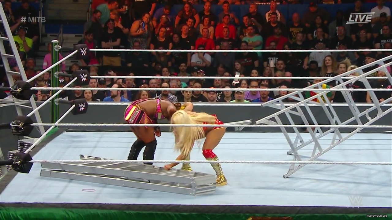 WWE_Money_In_The_Bank_2019_PPV_720p_WEB_h264-HEEL_mp40321.jpg