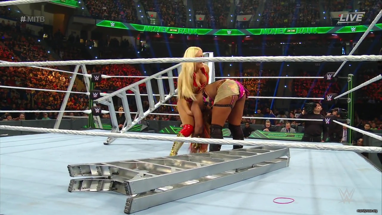 WWE_Money_In_The_Bank_2019_PPV_720p_WEB_h264-HEEL_mp40324.jpg
