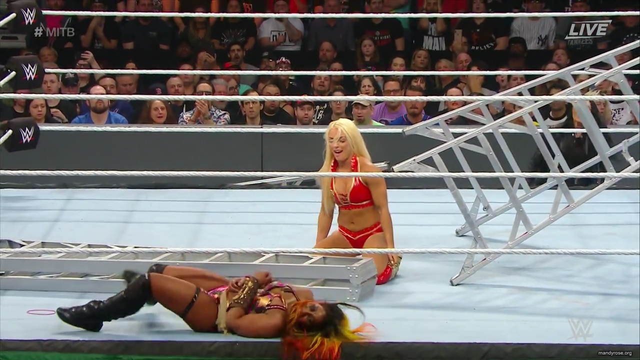 WWE_Money_In_The_Bank_2019_PPV_720p_WEB_h264-HEEL_mp40330.jpg