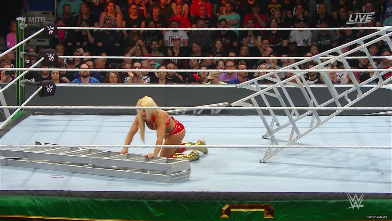 WWE_Money_In_The_Bank_2019_PPV_720p_WEB_h264-HEEL_mp40332.jpg