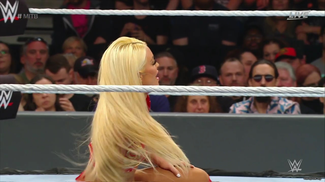 WWE_Money_In_The_Bank_2019_PPV_720p_WEB_h264-HEEL_mp40343.jpg