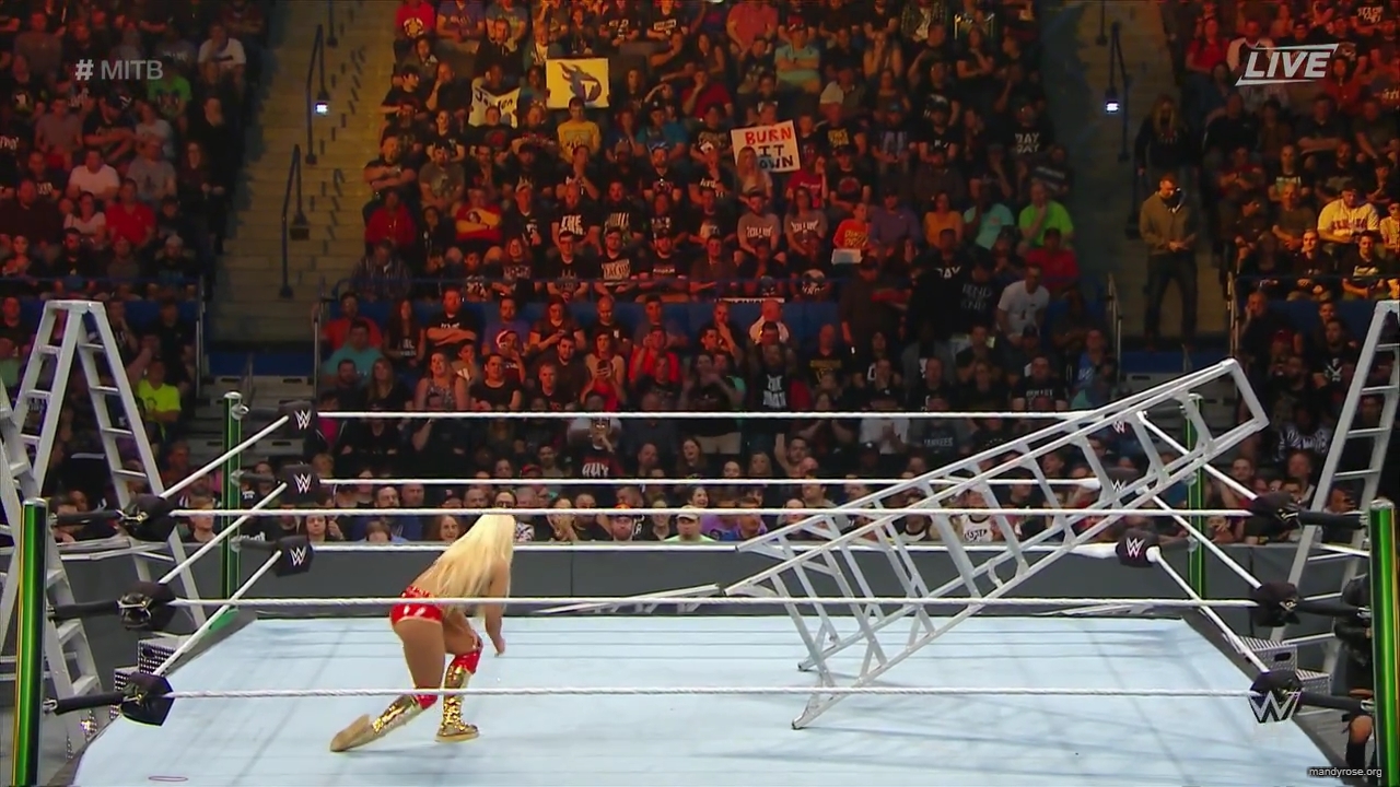 WWE_Money_In_The_Bank_2019_PPV_720p_WEB_h264-HEEL_mp40346.jpg