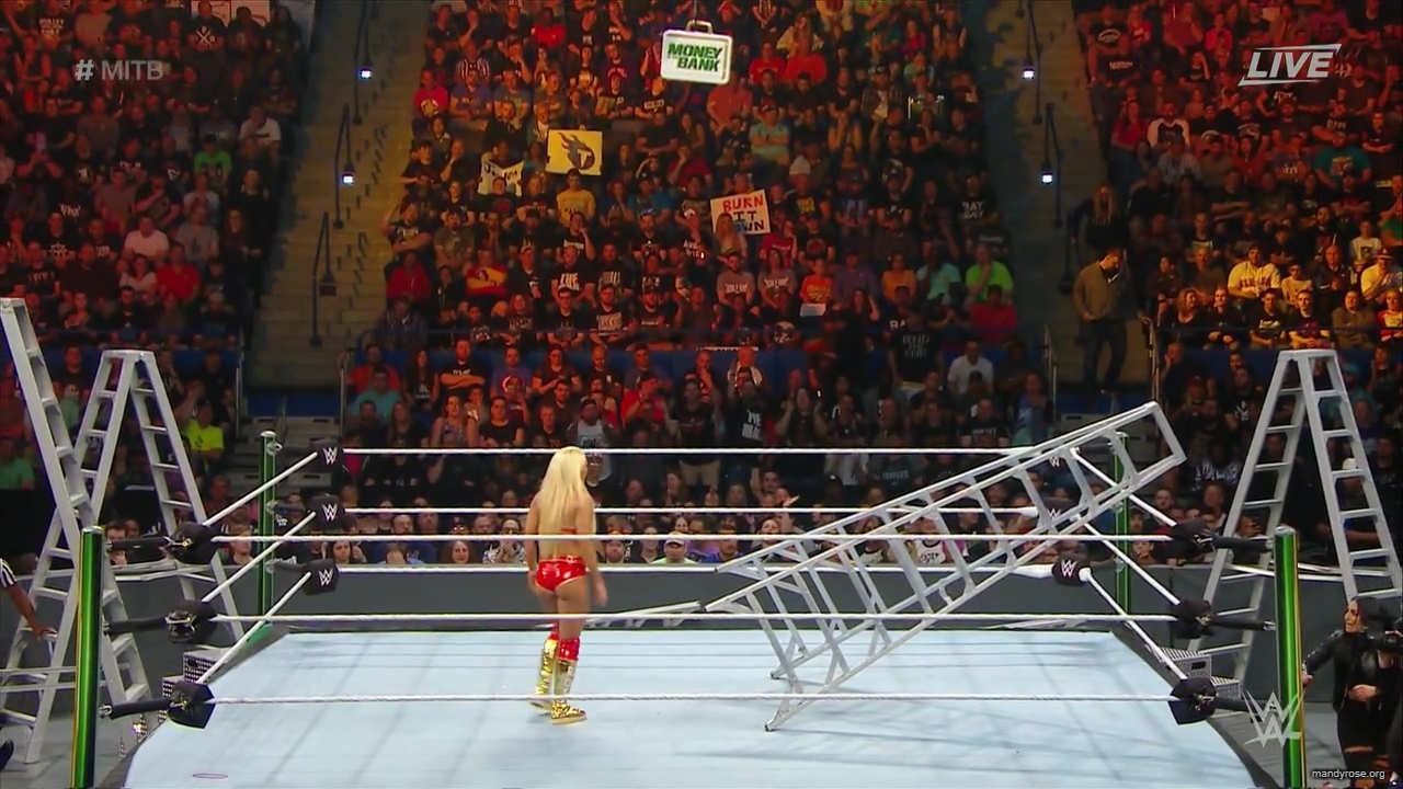 WWE_Money_In_The_Bank_2019_PPV_720p_WEB_h264-HEEL_mp40347.jpg