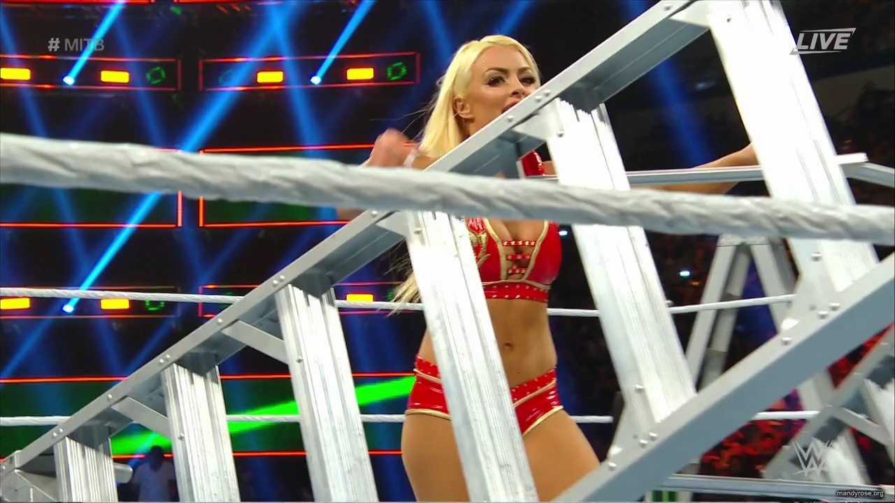 WWE_Money_In_The_Bank_2019_PPV_720p_WEB_h264-HEEL_mp40348.jpg