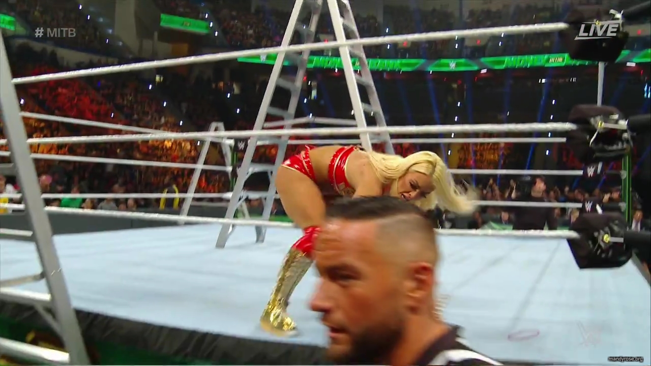 WWE_Money_In_The_Bank_2019_PPV_720p_WEB_h264-HEEL_mp40366.jpg