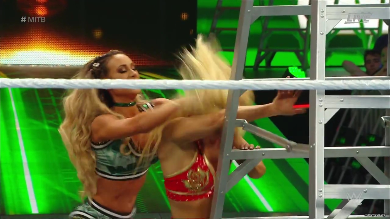 WWE_Money_In_The_Bank_2019_PPV_720p_WEB_h264-HEEL_mp40377.jpg