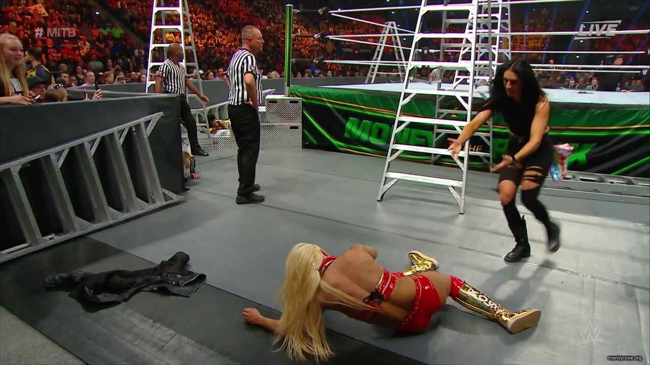 WWE_Money_In_The_Bank_2019_PPV_720p_WEB_h264-HEEL_mp40445.jpg
