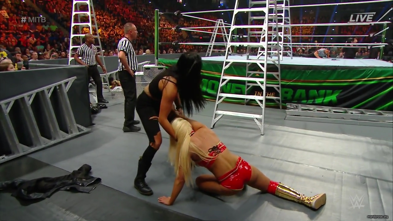 WWE_Money_In_The_Bank_2019_PPV_720p_WEB_h264-HEEL_mp40447.jpg