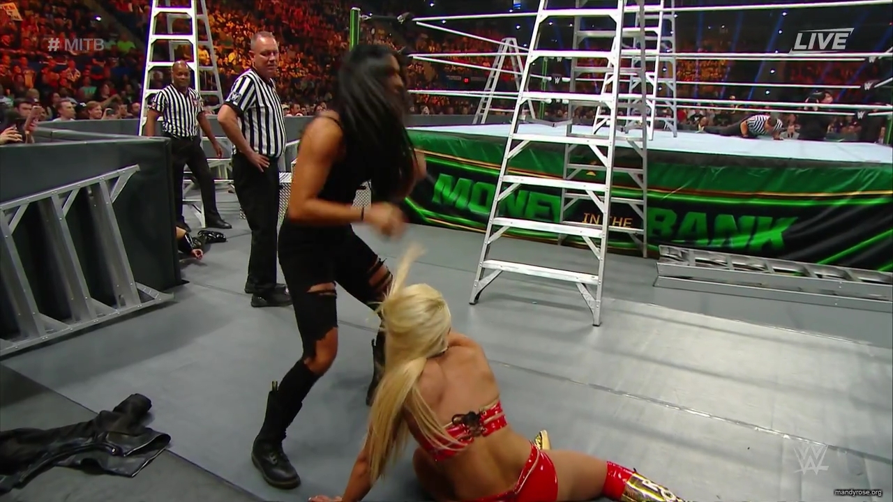 WWE_Money_In_The_Bank_2019_PPV_720p_WEB_h264-HEEL_mp40448.jpg