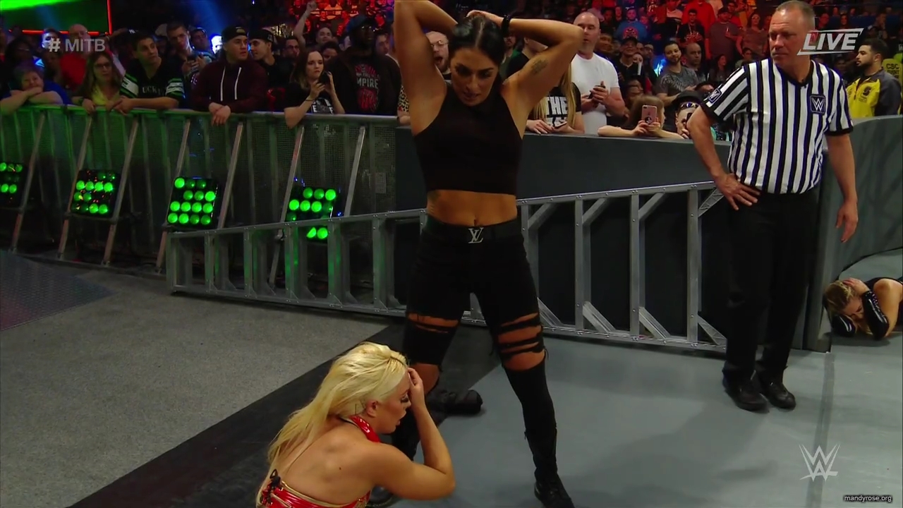 WWE_Money_In_The_Bank_2019_PPV_720p_WEB_h264-HEEL_mp40450.jpg