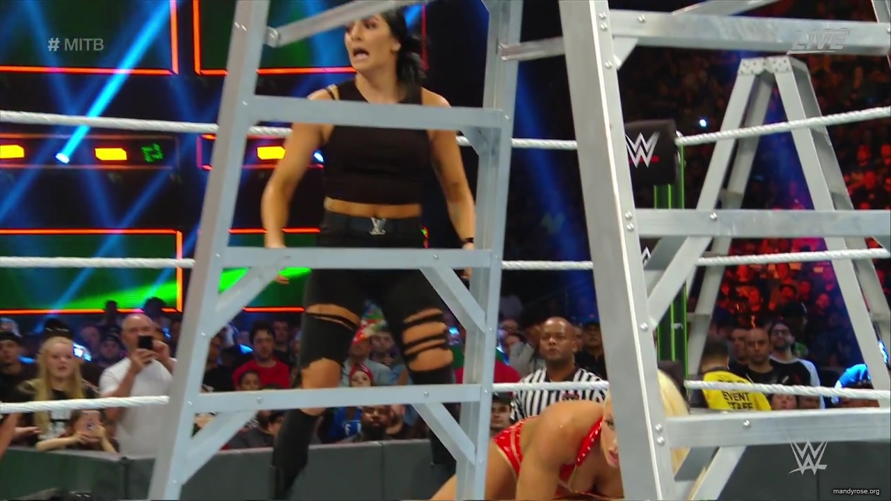 WWE_Money_In_The_Bank_2019_PPV_720p_WEB_h264-HEEL_mp40461.jpg