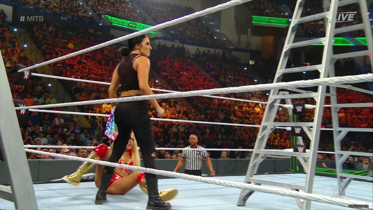 WWE_Money_In_The_Bank_2019_PPV_720p_WEB_h264-HEEL_mp40466.jpg