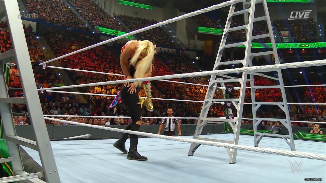 WWE_Money_In_The_Bank_2019_PPV_720p_WEB_h264-HEEL_mp40472.jpg