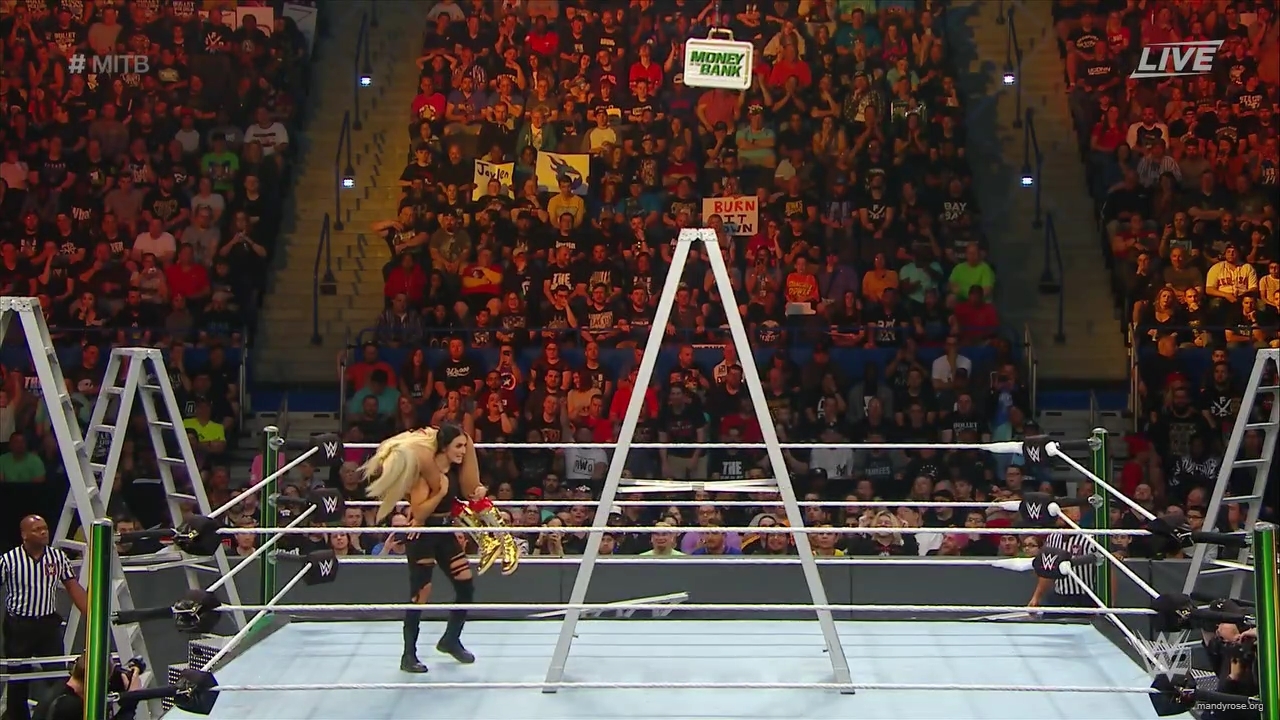 WWE_Money_In_The_Bank_2019_PPV_720p_WEB_h264-HEEL_mp40473.jpg