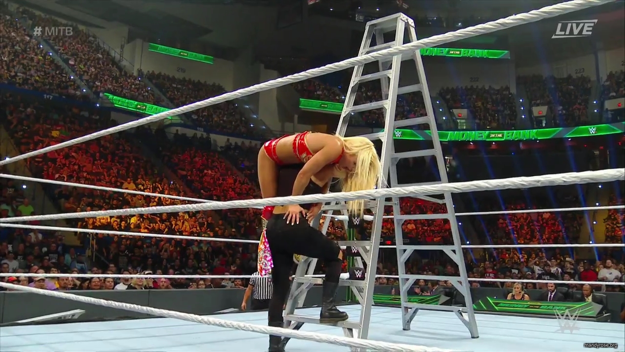 WWE_Money_In_The_Bank_2019_PPV_720p_WEB_h264-HEEL_mp40475.jpg