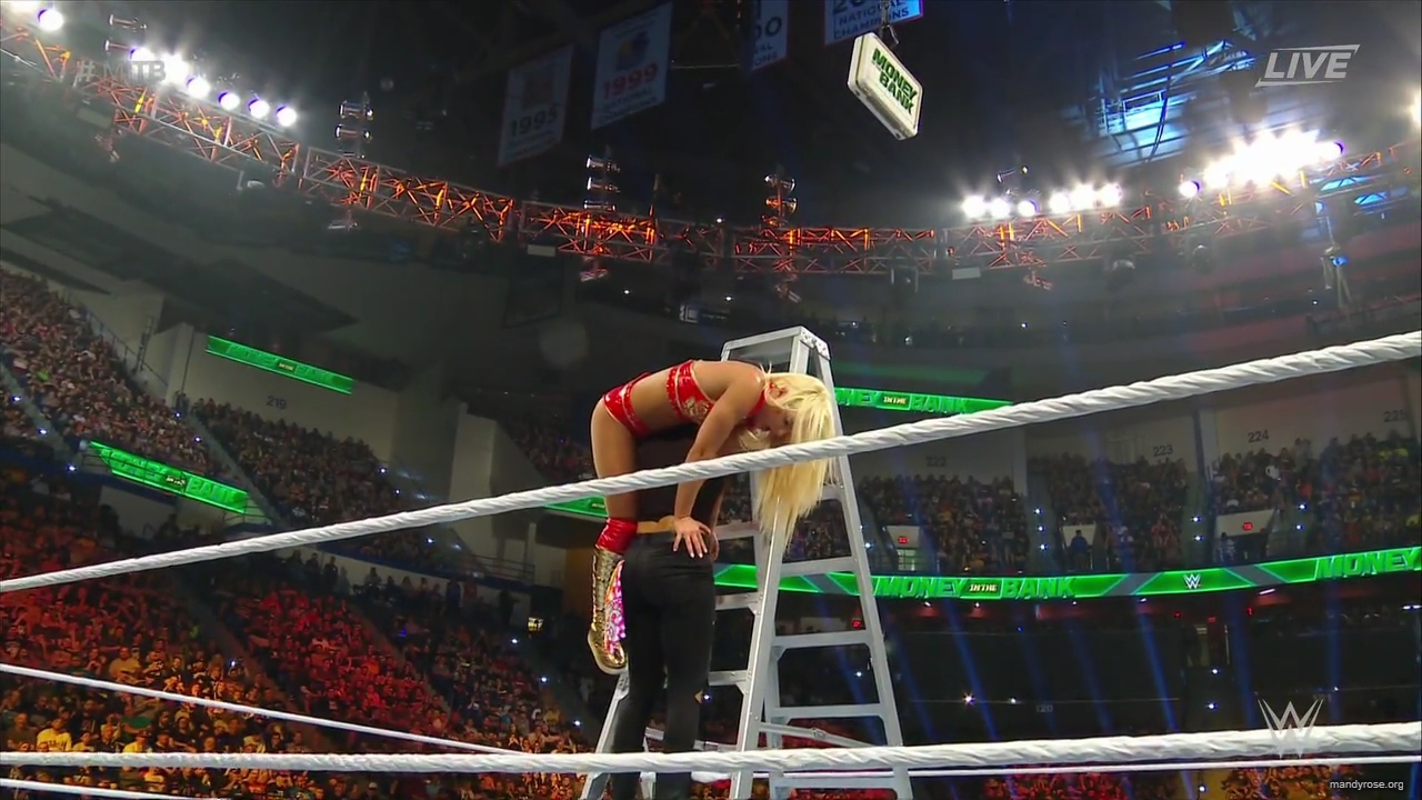 WWE_Money_In_The_Bank_2019_PPV_720p_WEB_h264-HEEL_mp40481.jpg