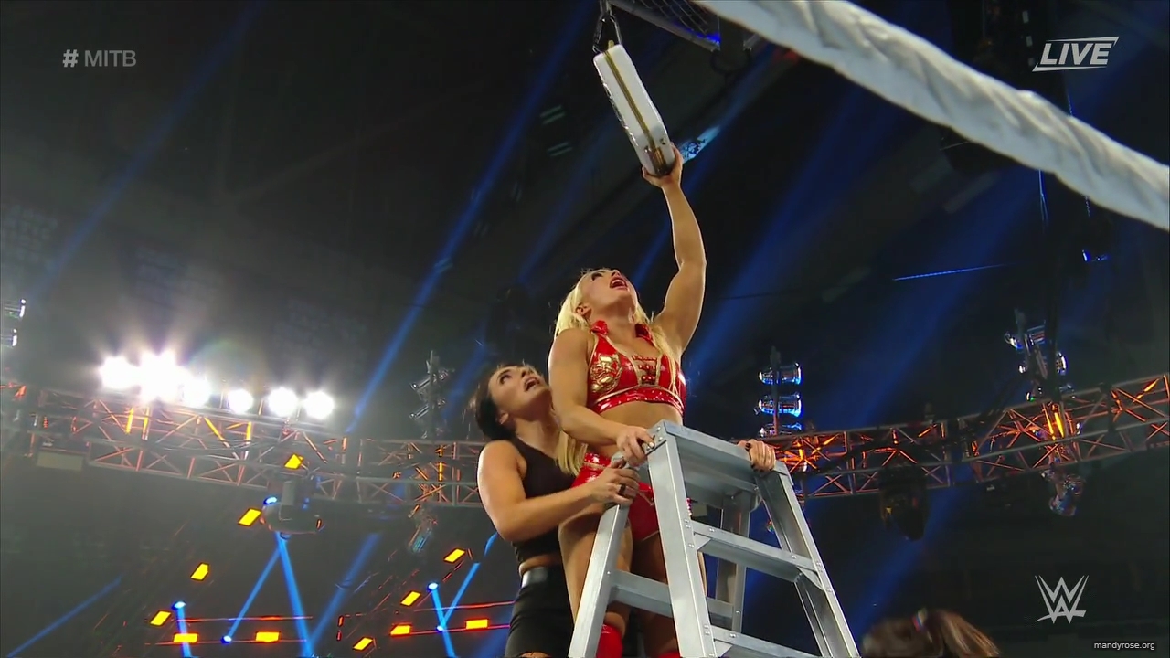 WWE_Money_In_The_Bank_2019_PPV_720p_WEB_h264-HEEL_mp40505.jpg