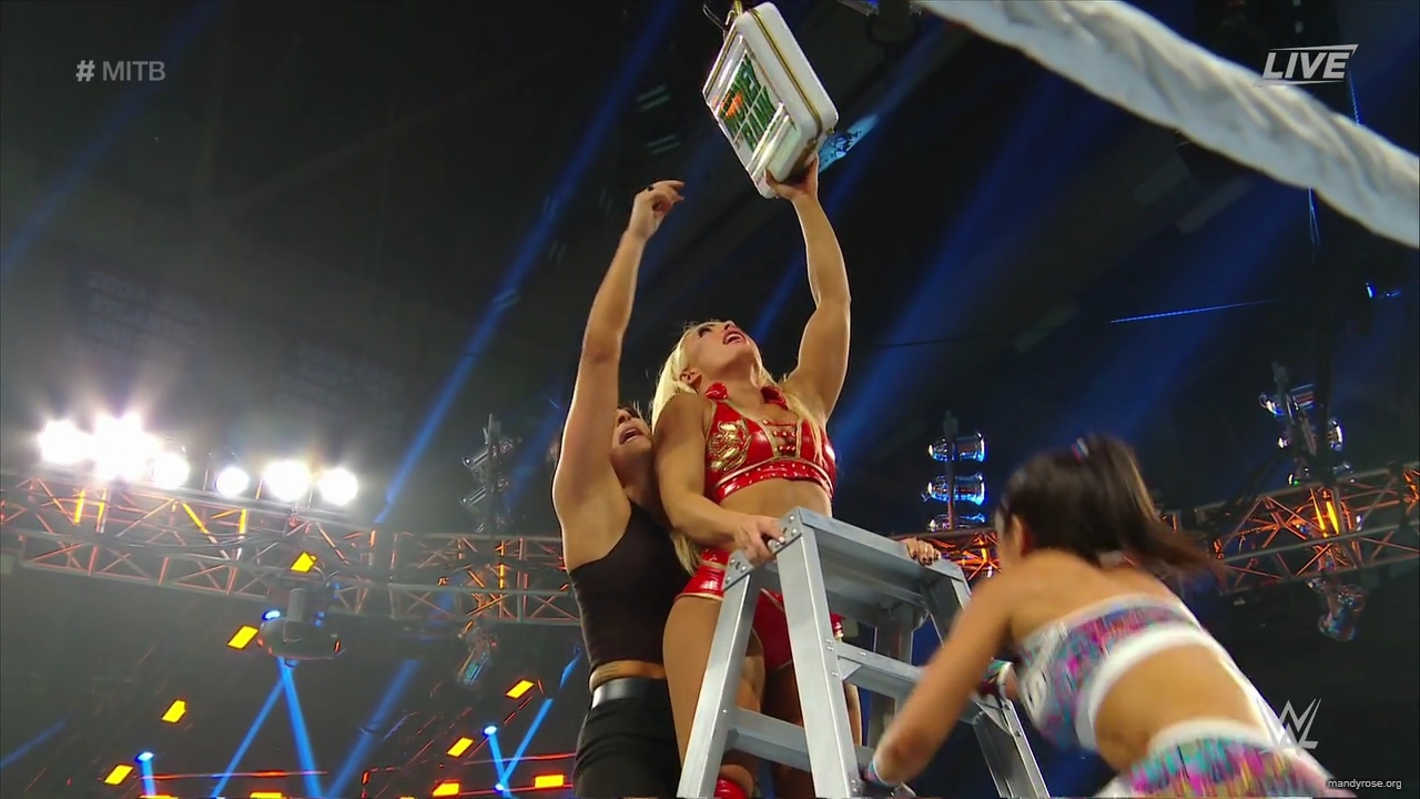 WWE_Money_In_The_Bank_2019_PPV_720p_WEB_h264-HEEL_mp40506.jpg