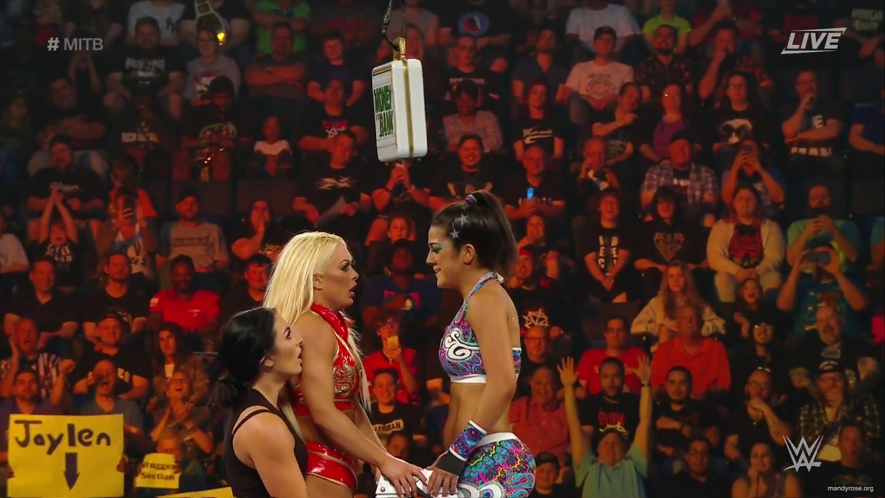 WWE_Money_In_The_Bank_2019_PPV_720p_WEB_h264-HEEL_mp40510.jpg