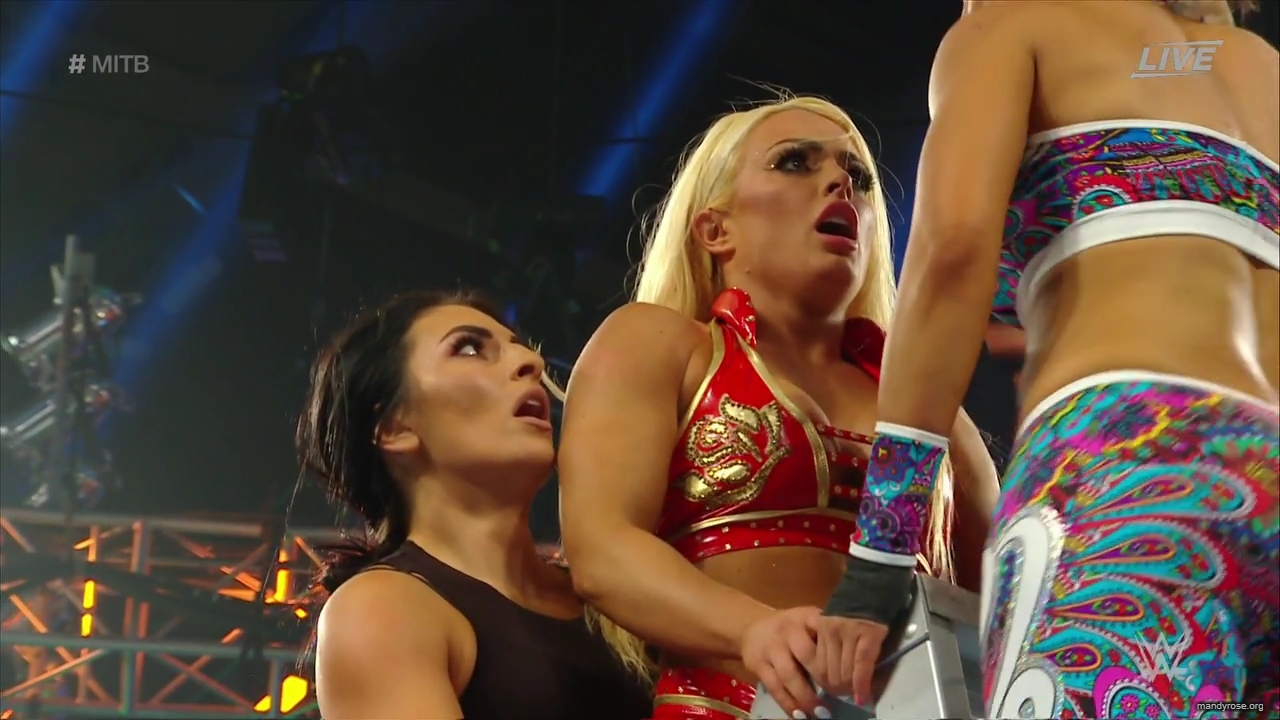 WWE_Money_In_The_Bank_2019_PPV_720p_WEB_h264-HEEL_mp40511.jpg