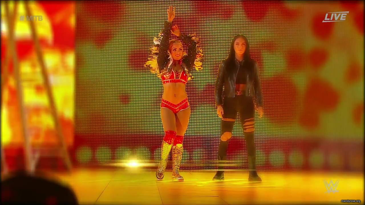 WWE_Money_In_The_Bank_2019_PPV_720p_WEB_h264-HEEL_mp42208.jpg