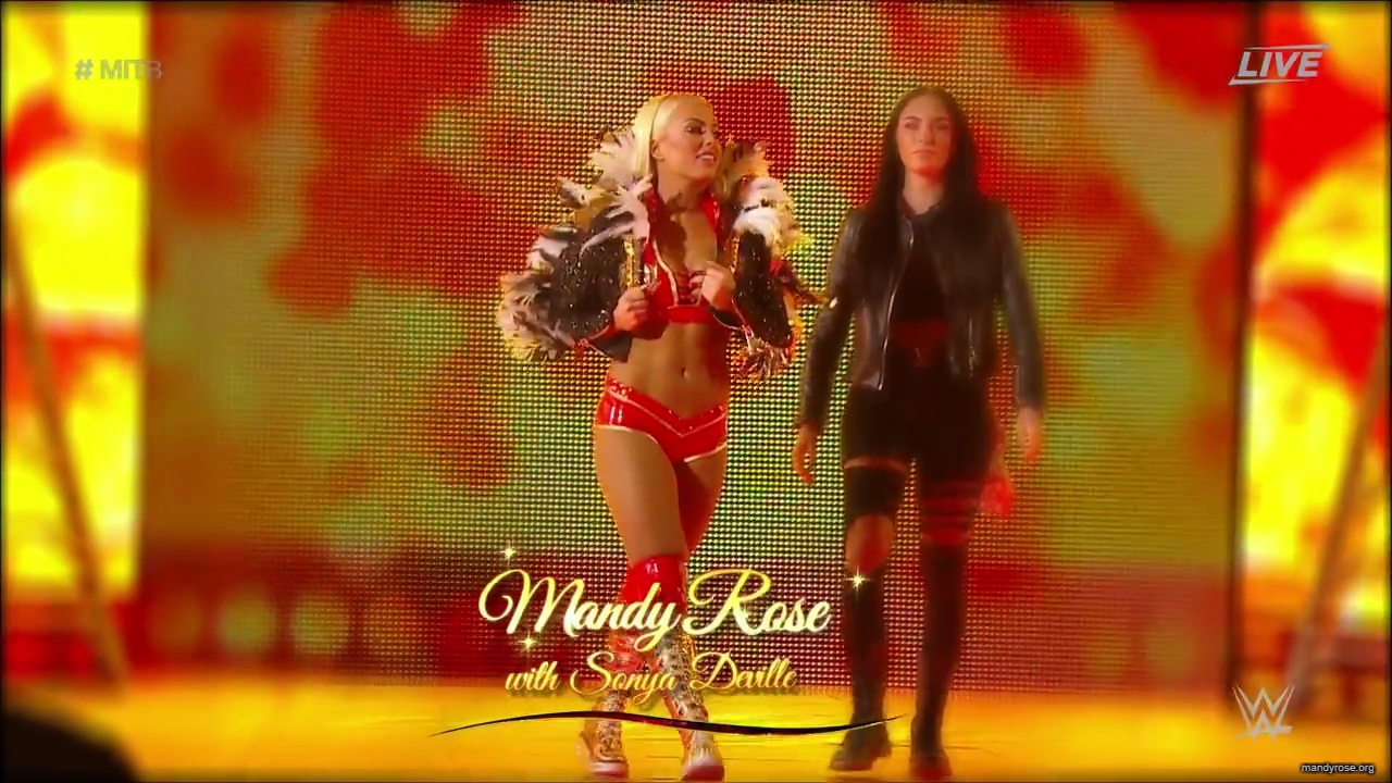 WWE_Money_In_The_Bank_2019_PPV_720p_WEB_h264-HEEL_mp42214.jpg