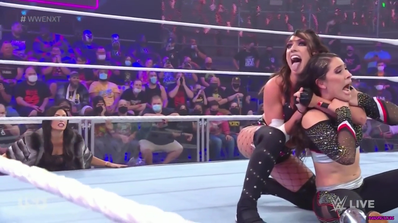 WWE_NXT_2_0_2021_12_07_720p_HDTV_x264-NWCHD_mp40969.jpg