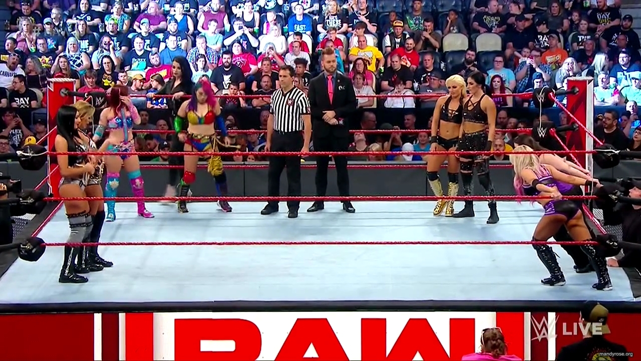 WWE_RAW_2019_08_05_720p_HDTV_x264-Star_mkv2612.jpg