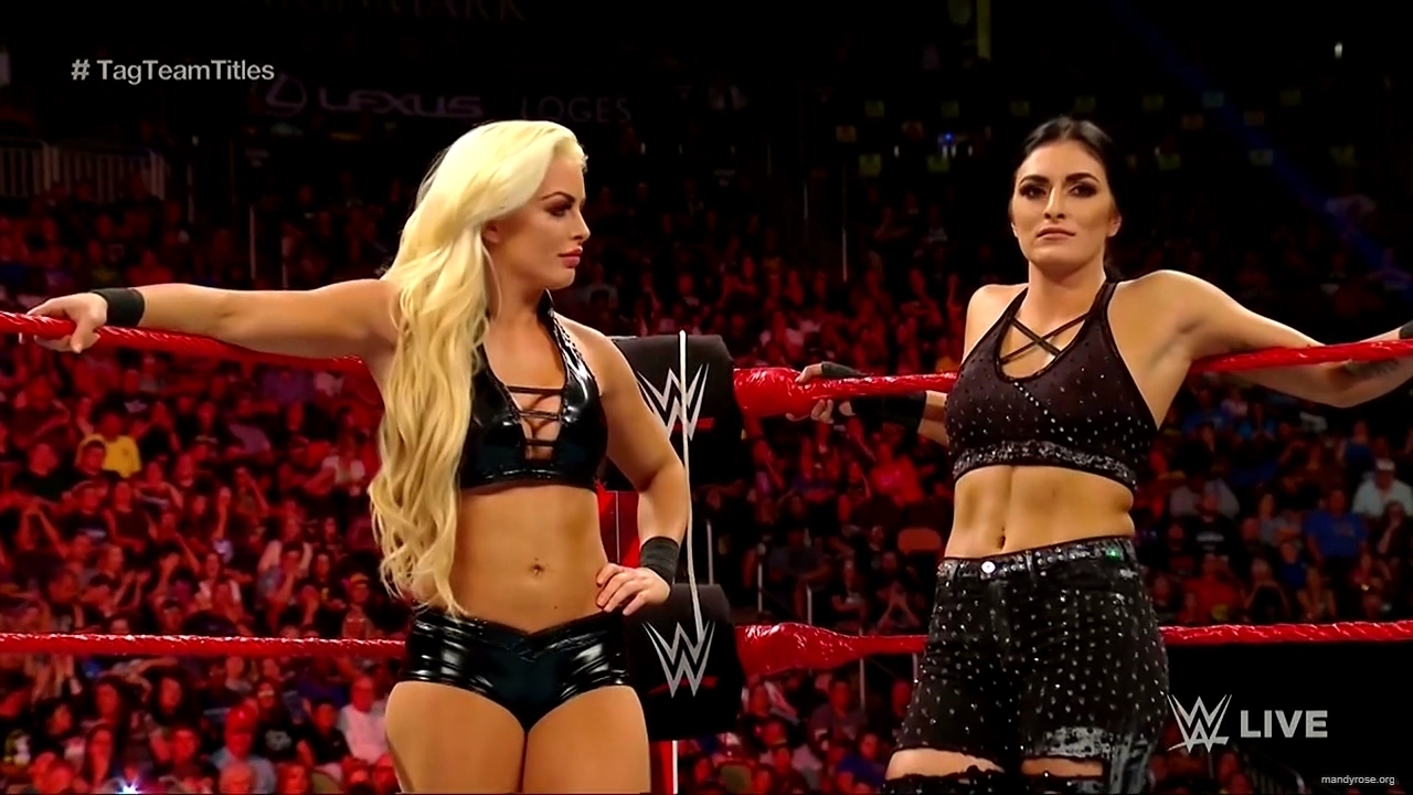 WWE_RAW_2019_08_05_720p_HDTV_x264-Star_mkv2643.jpg